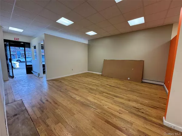 Queens Village, NY 11429,220-29 Hempstead Ave