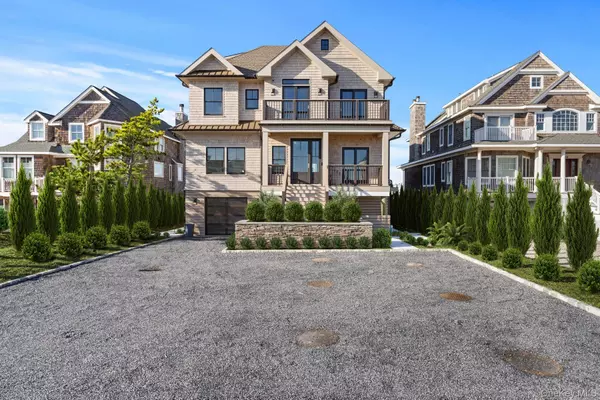Westhampton Dunes, NY 11978,686 Dune RD