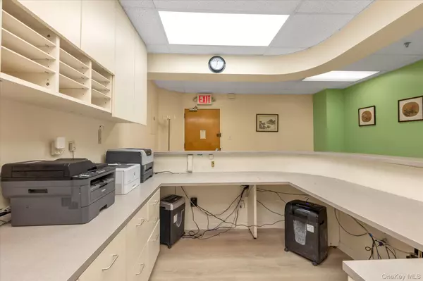 Flushing, NY 11355,133-47 Sanford AVE #1E