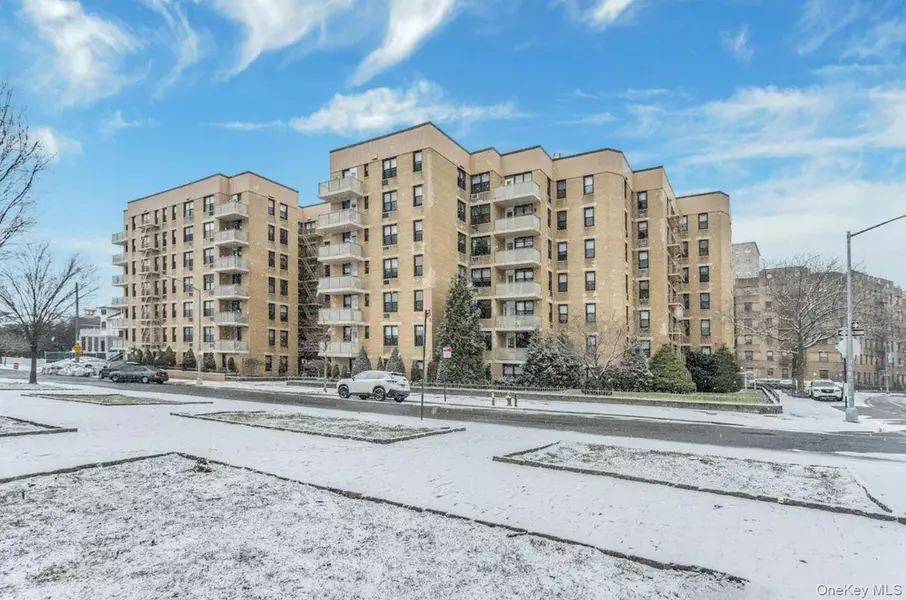 200 Corbin PL #3R, Brooklyn, NY 11235