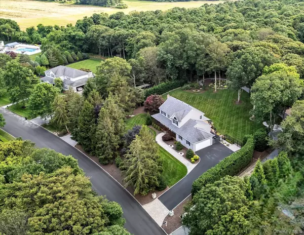 181 Landing LN, Baiting Hollow, NY 11933
