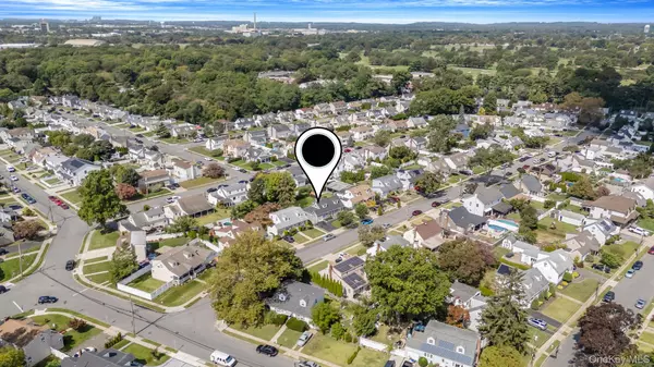 East Meadow, NY 11554,55 Barbara DR