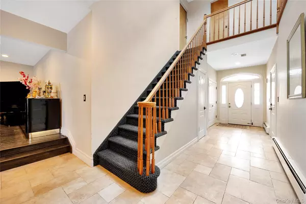 Cedarhurst, NY 11516,708 Park LN