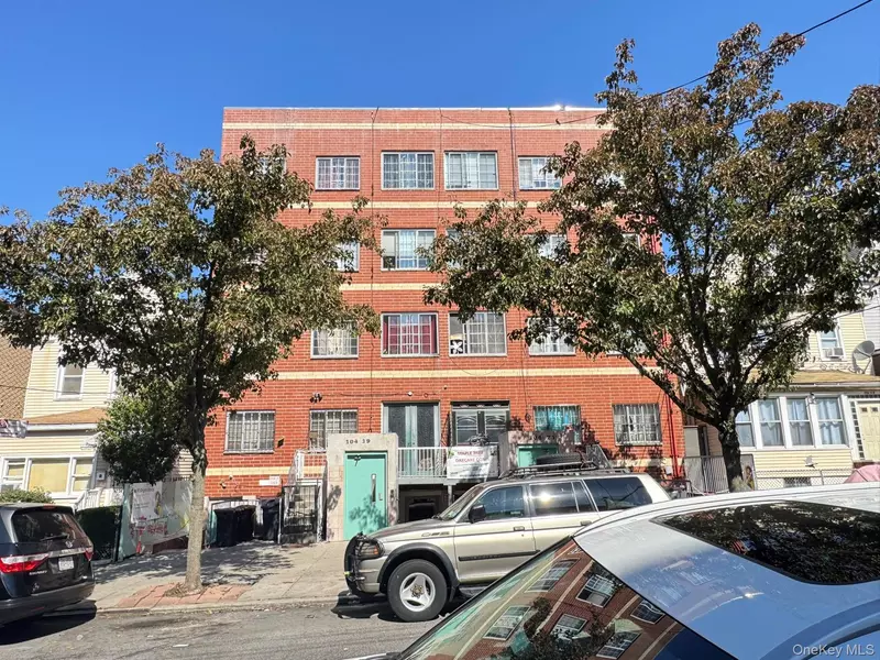 104-21 39th AVE #211C, Corona, NY 11368