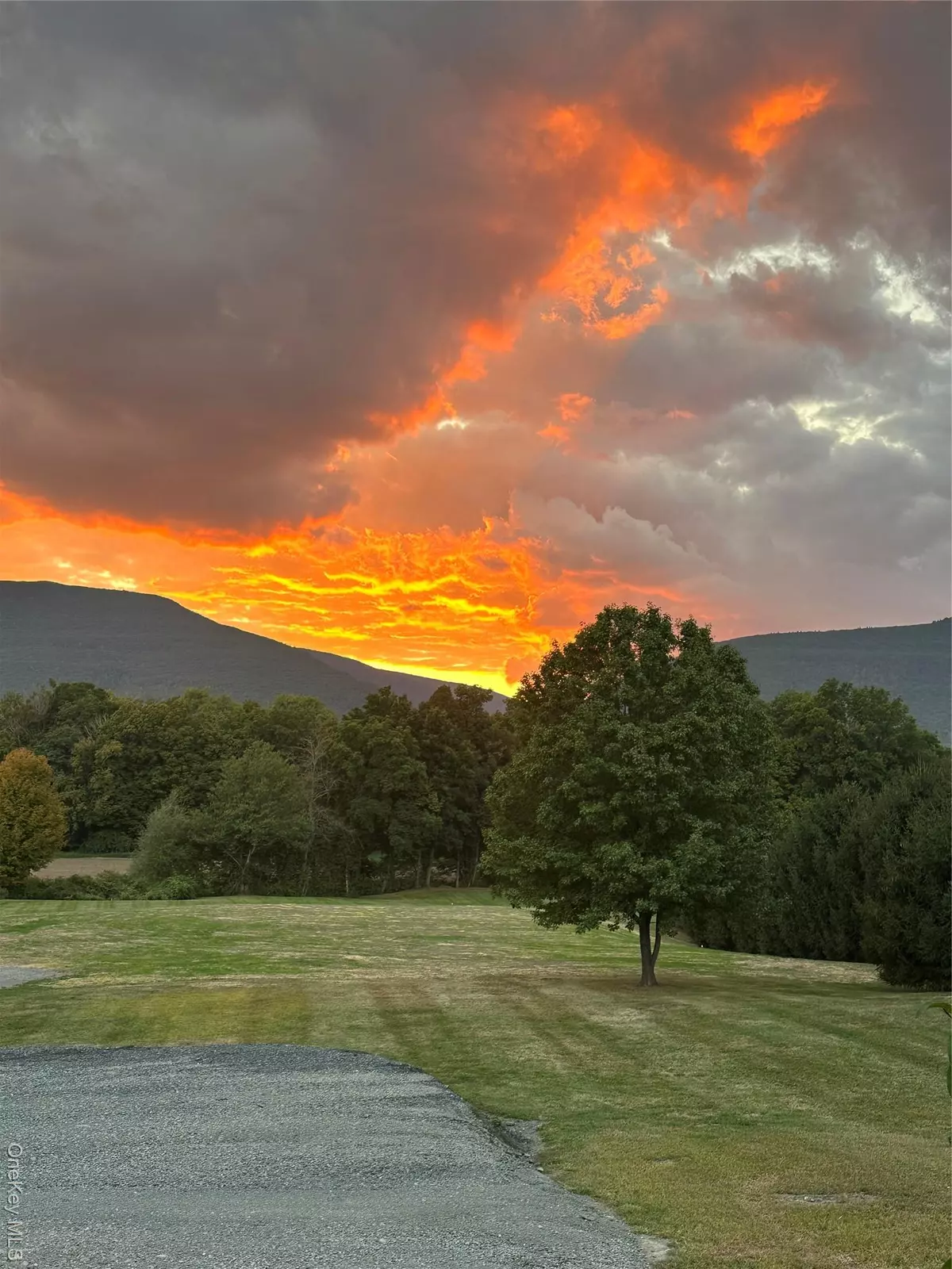 Saugerties, NY 12477,4155 Route 32