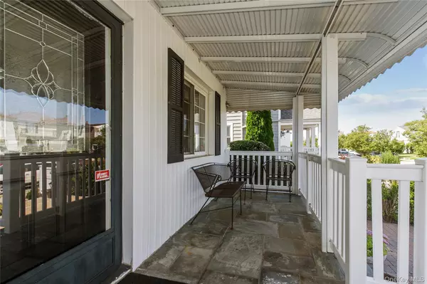 Long Beach, NY 11561,548 E State ST