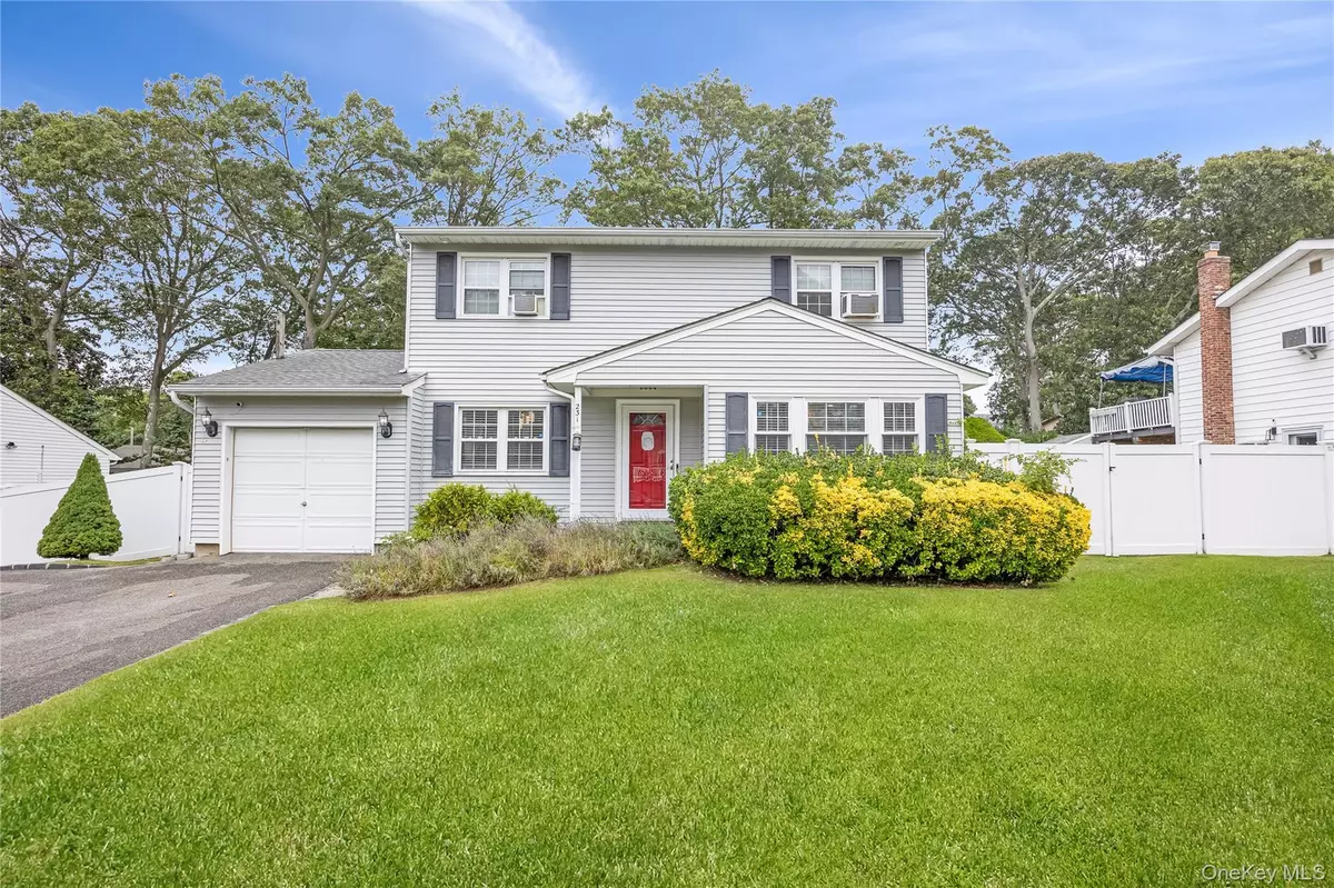 Ronkonkoma, NY 11770,231 Shelter RD