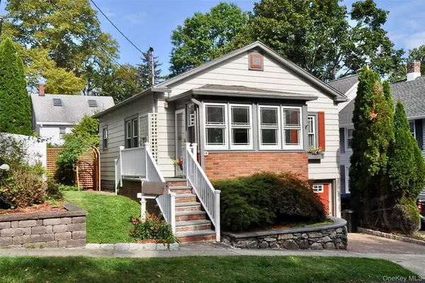 Cornwall On Hudson, NY 12520,17 River AVE