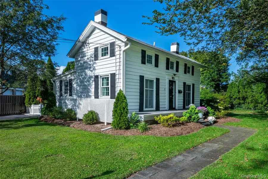 1321 Crown CT, Mamaroneck, NY 10543