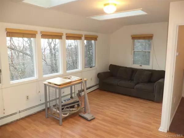Monroe, NY 10950,20 Oakwood TRL