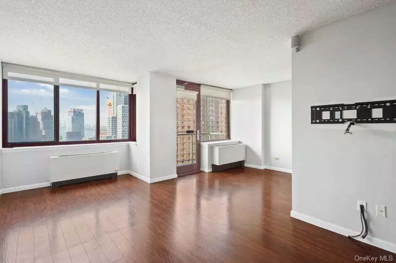4-74 48th AVE #21N, Long Island City, NY 11109