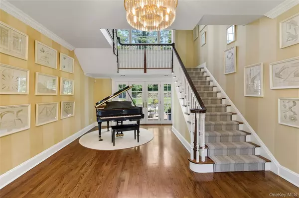 Sands Point, NY 11050,28 Sterling LN