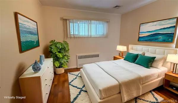 Whitestone, NY 11357,151-58 22nd AVE