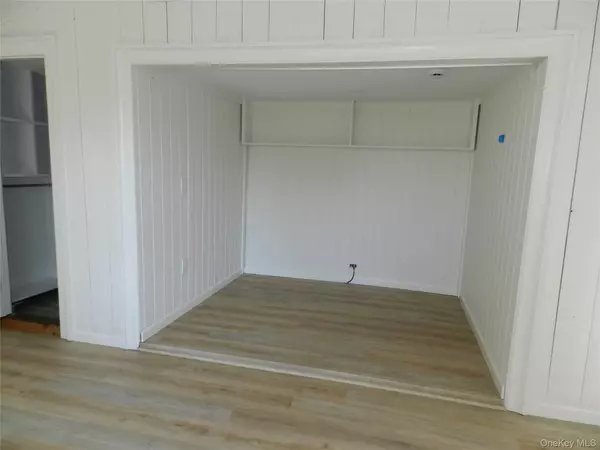 Patchogue, NY 11772,75 Thorne ST