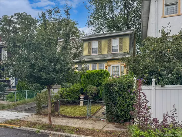 Bronx, NY 10466,2123 Garrett PL