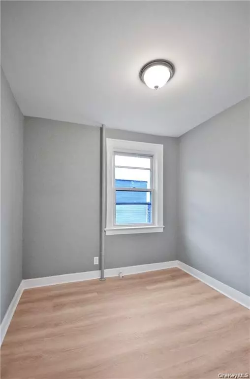 Yonkers, NY 10703,234 Edwards PL #2