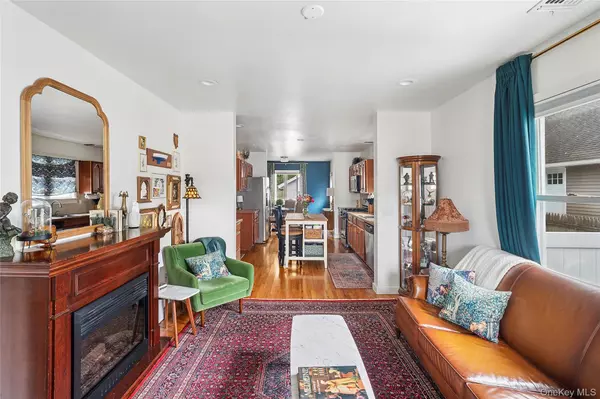 Huntington Station, NY 11746,35 Vondran ST