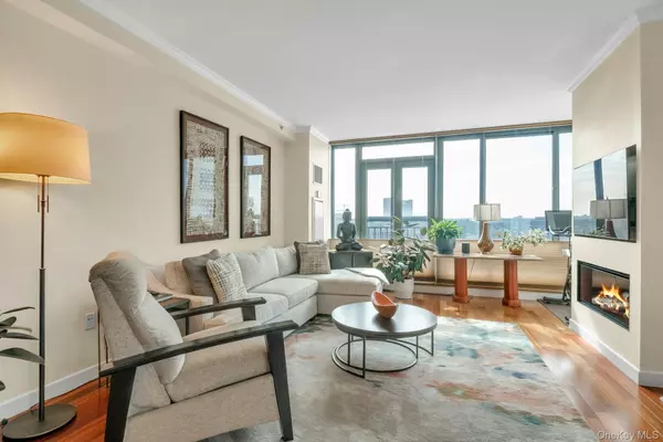 White Plains, NY 10601,10 City PL #16D