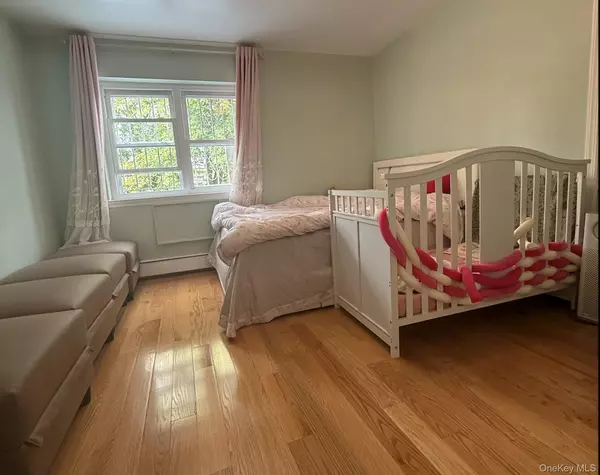 43-24 163rd ST, Flushing, NY 11358