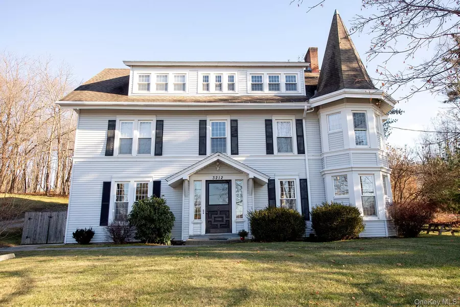 3212 Franklin AVE #1st Floor Norht, Millbrook, NY 12545