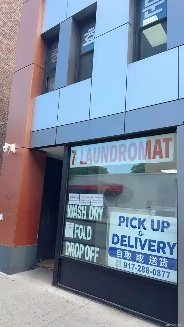 Flushing, NY 11354,14244 Roosevelt AVE