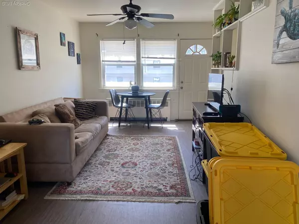 Long Beach, NY 11561,830 E Broadway #208