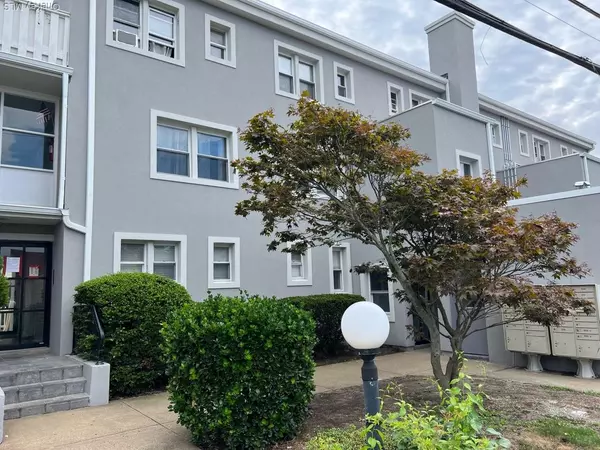 830 E Broadway #208, Long Beach, NY 11561