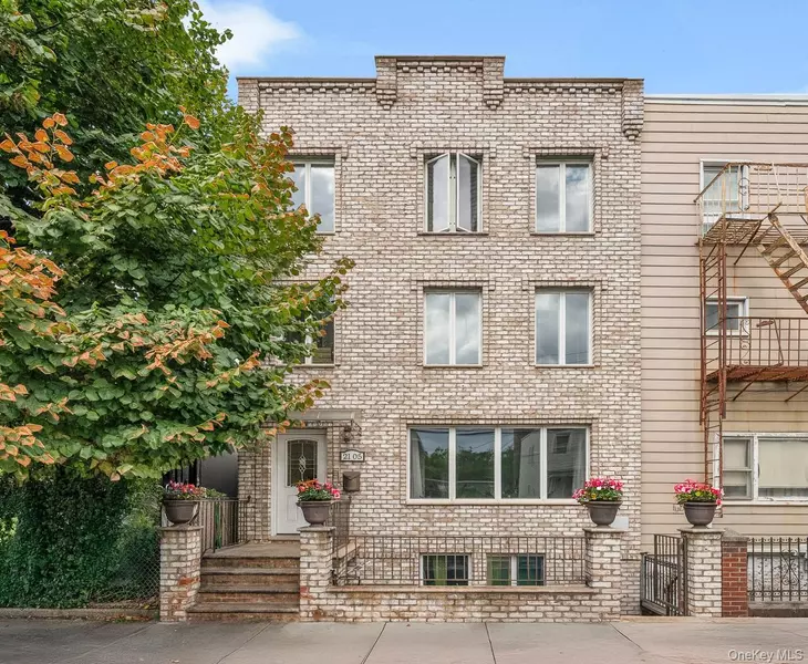 21-05 33rd AVE, Astoria, NY 11106