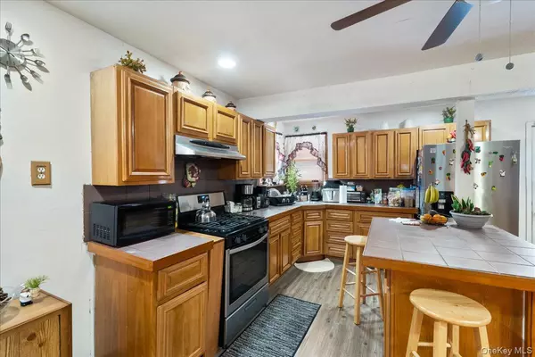 Elmont, NY 11003,345 Evans AVE