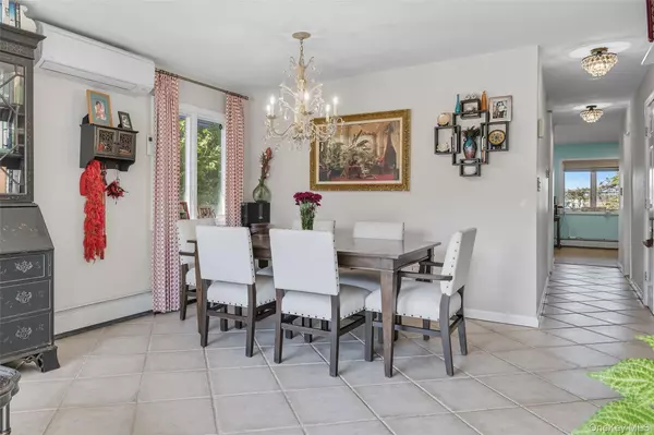 Island Park, NY 11558,34 Waterford RD