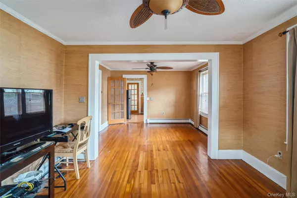 Patchogue, NY 11772,15 Lillian PL
