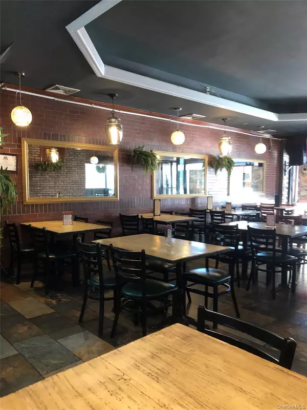 Woodside, NY 11377,67-22 Roosevelt AVE
