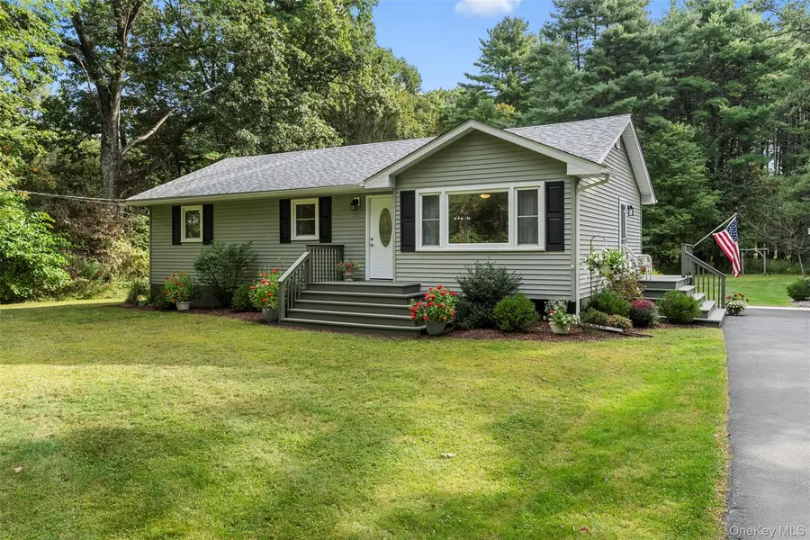 222 Queens HWY, Kerhonkson, NY 12446