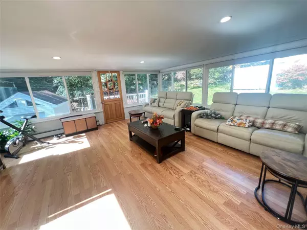 Hartsdale, NY 10530,168 W Hartsdale AVE