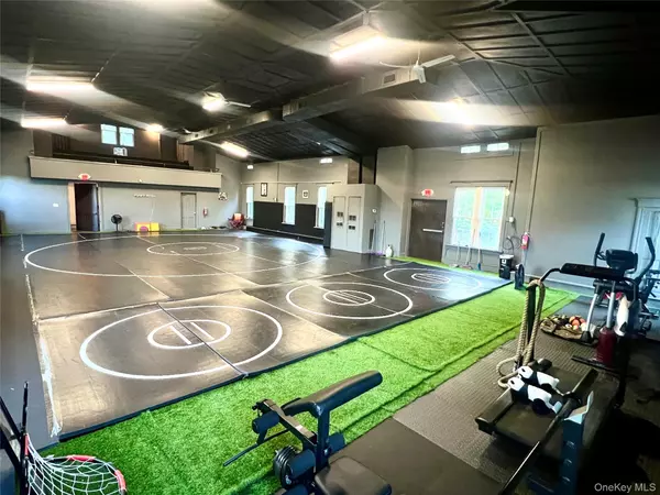 12 Washington ST #2nd Fl, Middletown, NY 10940