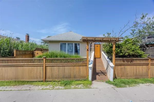 Ocean Beach, NY 11770,485 Bayberry WALK
