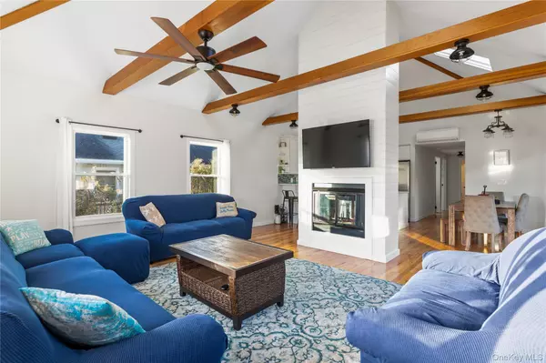 Ocean Beach, NY 11770,485 Bayberry WALK