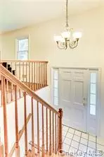 Airmont, NY 10952,8 Apple Blossom CT