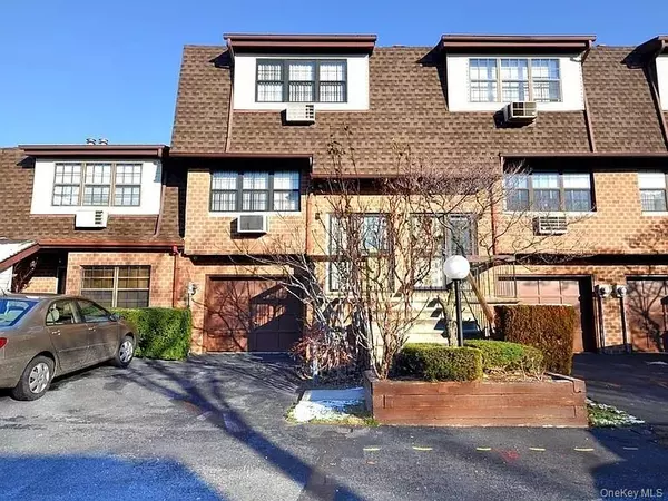 College Point, NY 11356,120-19 Ketch CT #38