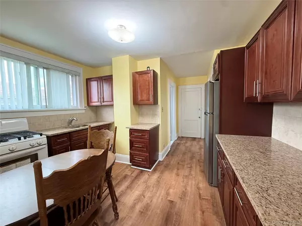 Yonkers, NY 10701,46 Dunston AVE