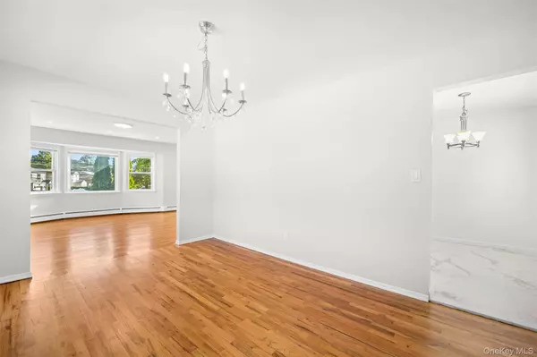 North Baldwin, NY 11510,1426 Forest AVE