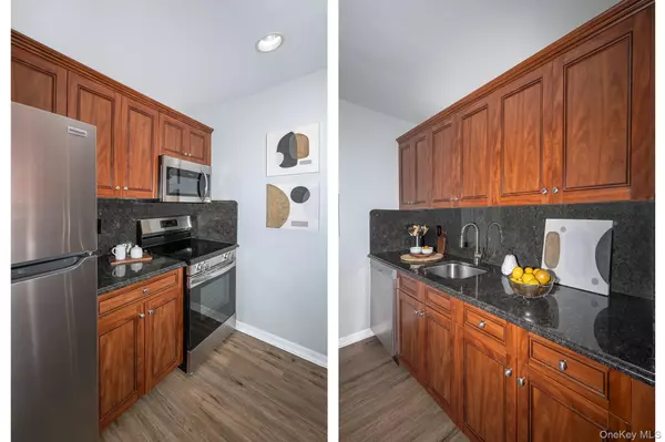 West Babylon, NY 11704,70 Philip WALK #PW70