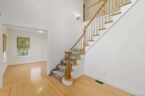 Miller Place, NY 11764,10 Woodhull Landing RD