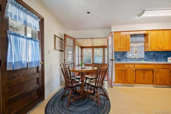 Plainview, NY 11803,34 Audrey AVE