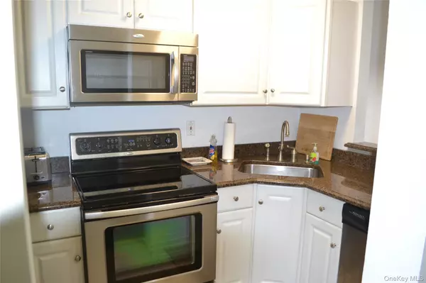 Speonk, NY 11972,220 Montauk Highway #65
