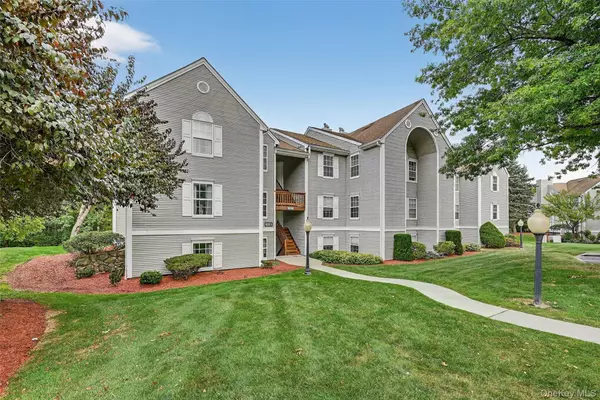 New Windsor, NY 12553,1132 Washington GN #LP2