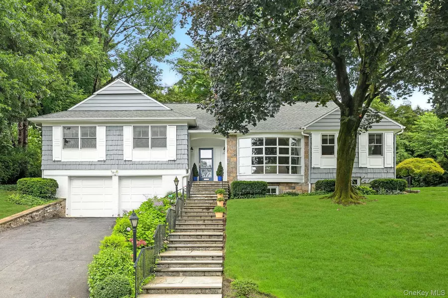 18 Taunton RD, Scarsdale, NY 10583