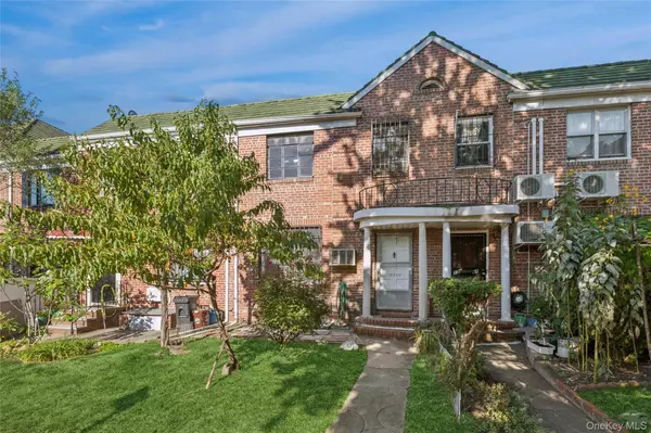 Briarwood, NY 11435,139-59 Pershing CRES