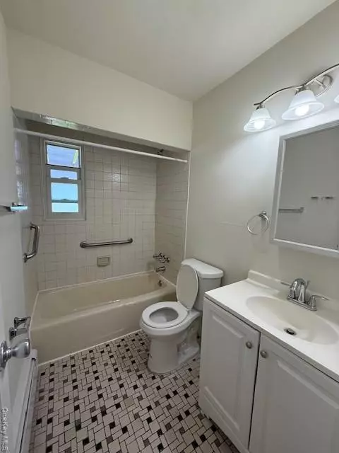 Elmont, NY 11003,45 Demille AVE