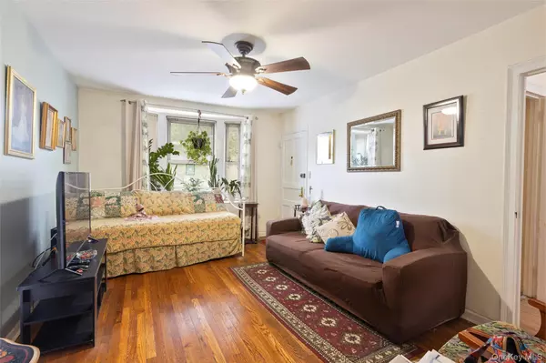 Sunnyside, NY 11104,39-47 43rd ST